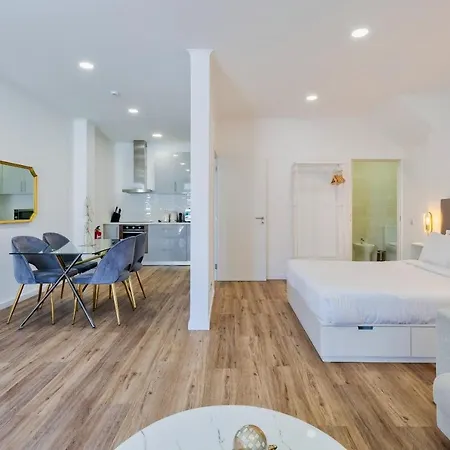 Garrett House شقة *