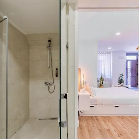 アパート Garrett House セトゥーバル